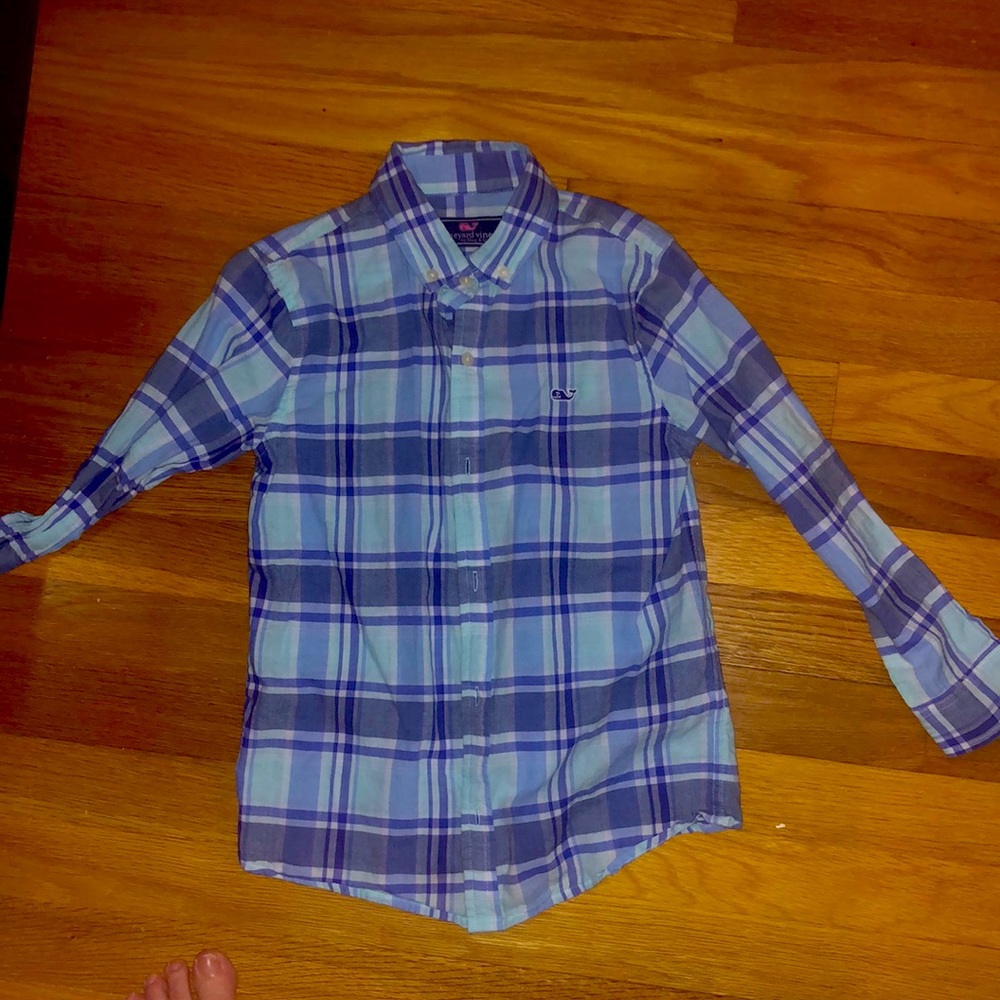 Vineyard Vines button down